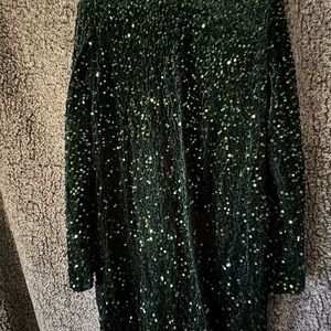 Sequined Green Velvet Long-Sleeve Dress